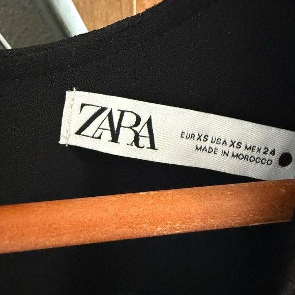 Zara Black V-neck Structured‎ Dress Size XS - Picture 6 of 7